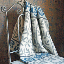 Load image into Gallery viewer, Rosengård Grey Lambswool Jacquard Blanket