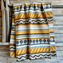 Load image into Gallery viewer, Österlen Autumn Lambswool Jacquard Blanket