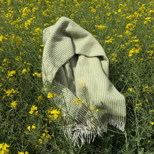 Load image into Gallery viewer, Rib Green/Avocado Lambswool Throw

