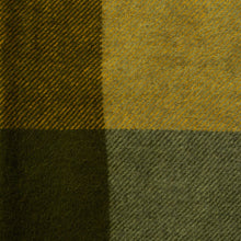Load image into Gallery viewer, Gotland Check Green Midi Lambswool Throw 90x130cm
