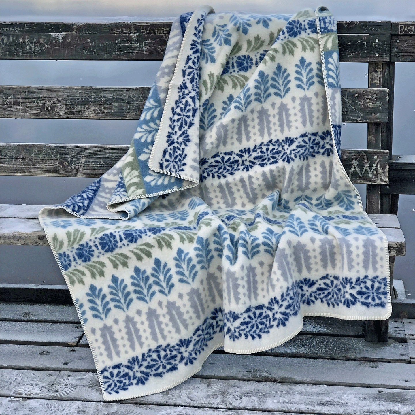 Arvet- Heritage Blue Lambswool Jacquard Blanket