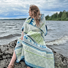 Load image into Gallery viewer, Bohus Summer Lambswool Jacquard Blanket
