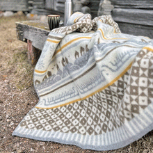 Load image into Gallery viewer, Bohus Autumn Lambswool Jacquard Blanket
