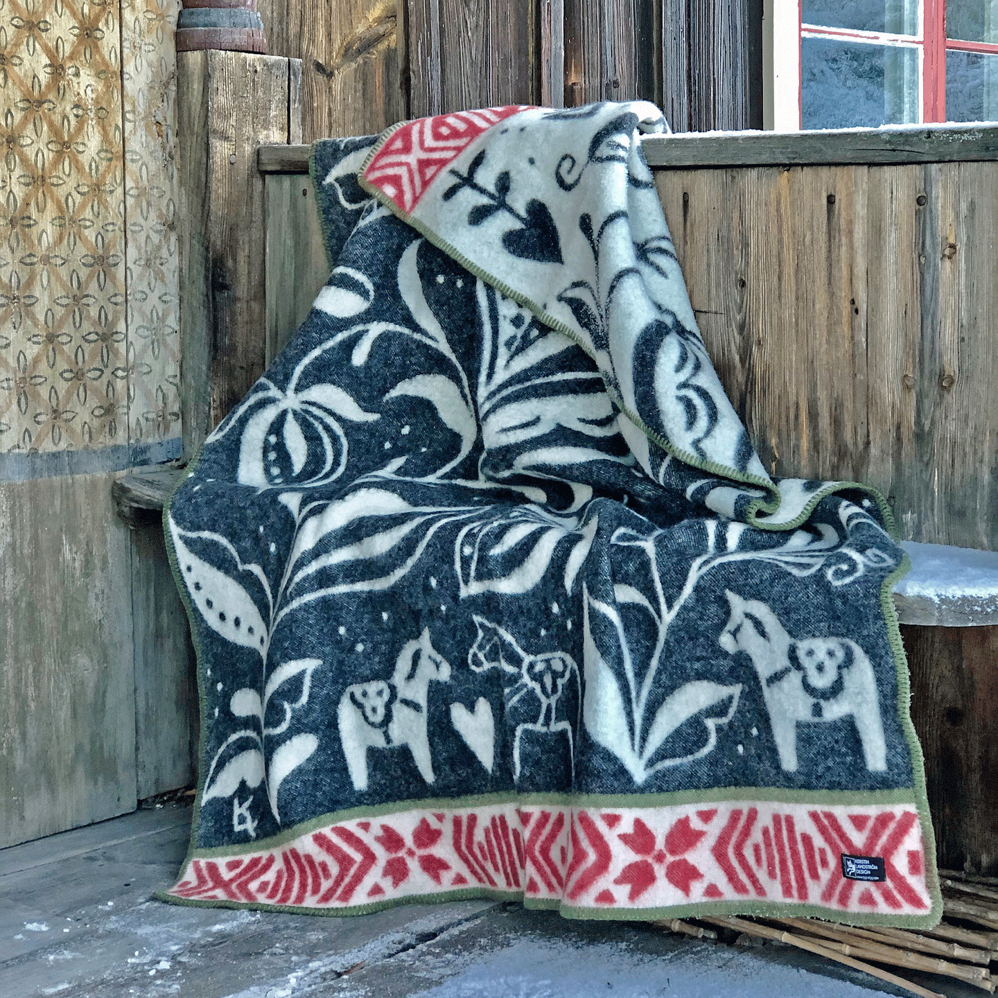 Dalarna Dark Grey Lambswool Jacquard Blanket