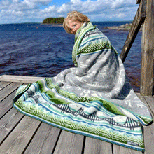 Load image into Gallery viewer, Höga kusten Lambswool Jacquard Blanket
