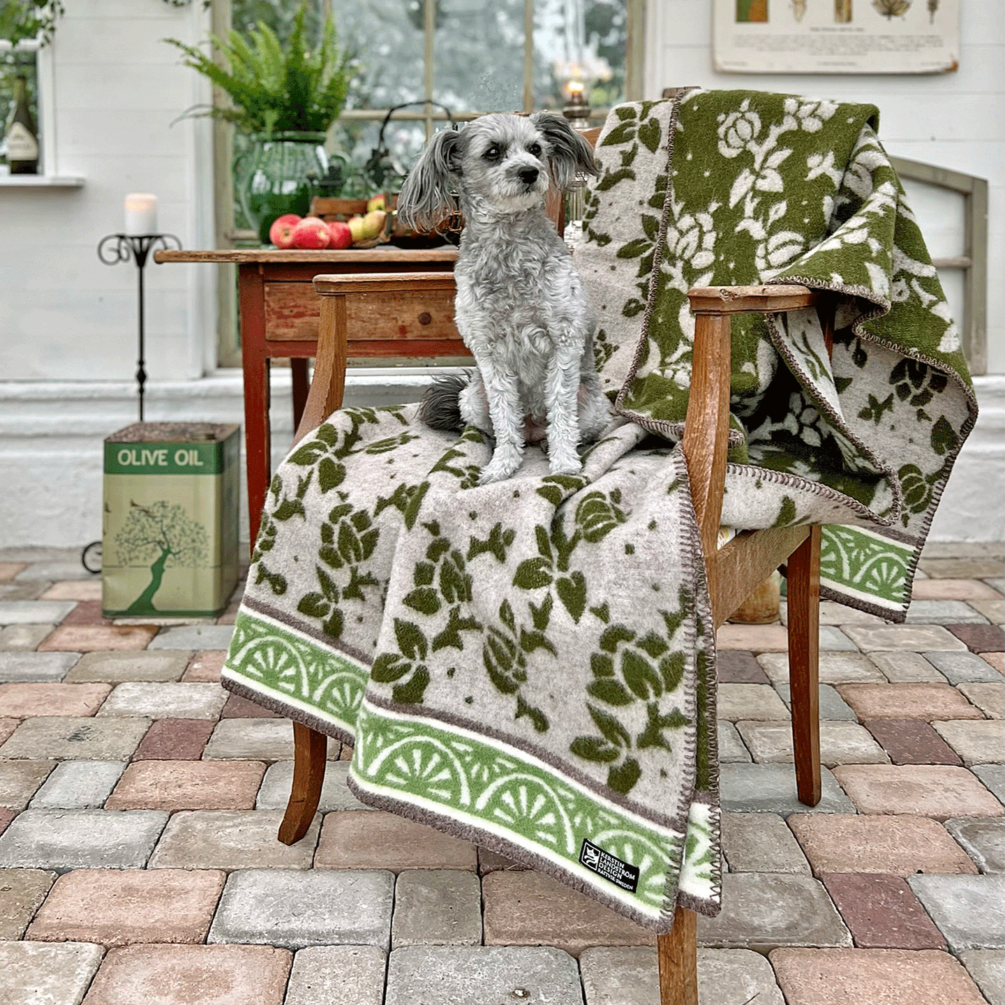 Jugend Green Lambswool Jacquard Blanket