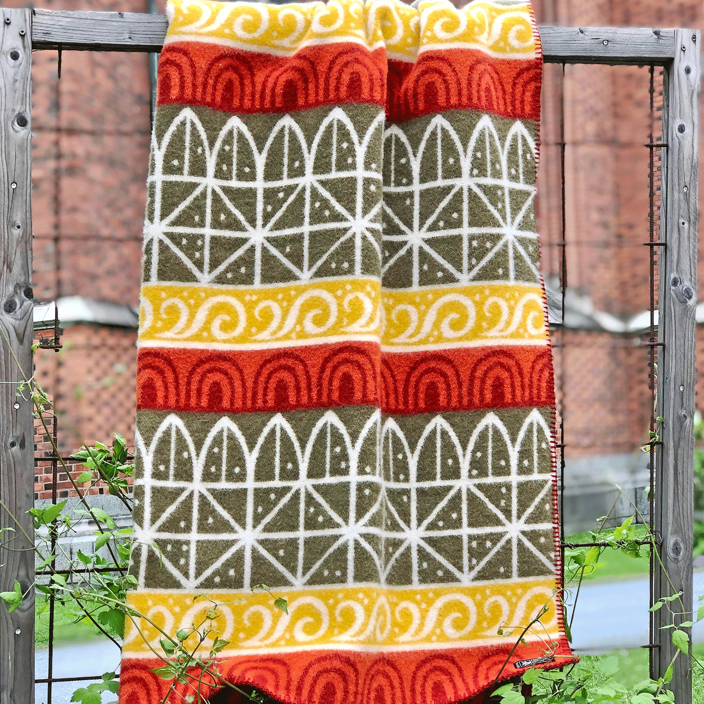Uppsala Brown Lambswool Jacquard Blanket