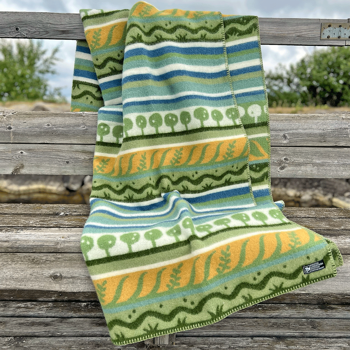 Österlen Summer Lambswool Jacquard Blanket