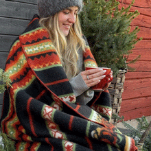 Load image into Gallery viewer, Bunad Lambswool Jacquard Blanket
